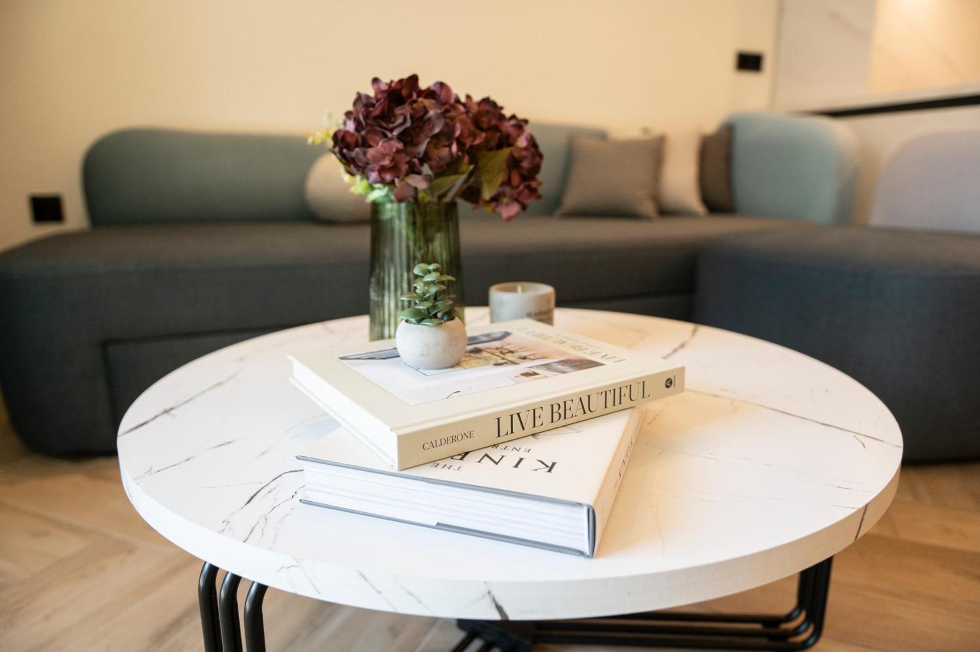 Verdant By Cozy Stories Apartment